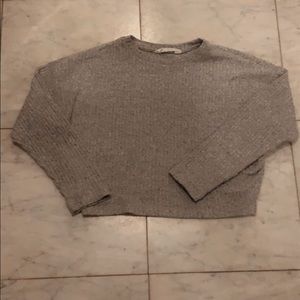 H&M 8-10 sweater ,super soft and stretchy/kinda cropped but comfy and soft